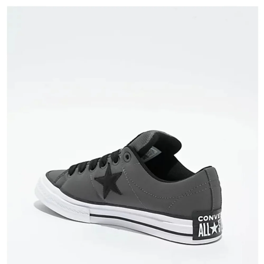 🆕🔥Converse One Star Low Top Sneaker - Charcoal/Black